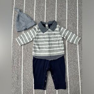 GAP Baby Outfit with bonus Hat